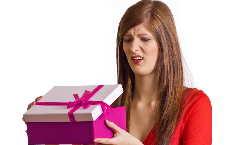 Belfast runs out of “red stuff” as men panic buy for Valentine’s Day