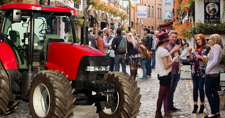 Marketing mishap as NI farmers descend on Belfast for ‘Culchie Night’