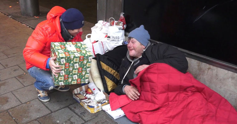 NI homeless looking forward to bumper Christmas amidst refugee debate