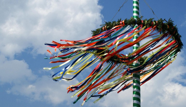 “You can stick your maypole up your arse”, rest of NI tells Holywood