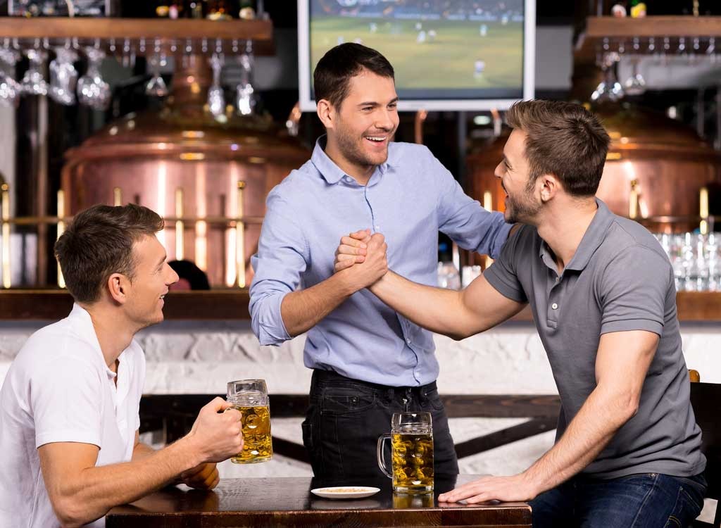 guys-men-friends-with-beer