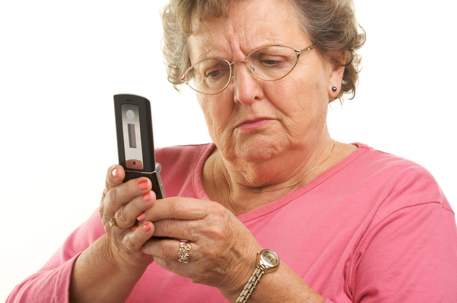 older-woman-using-cell-phone