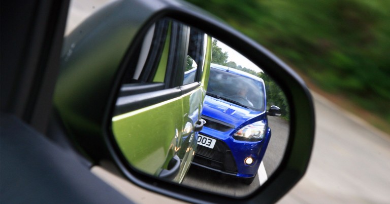 Buckmad overtaker to be two cars ahead at next roundabout, confirm Road Service