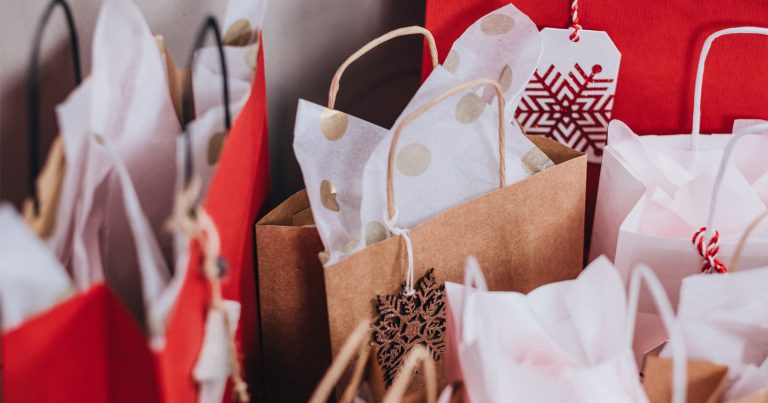 “No one has bought a new gift bag since 2004”, admit retailers